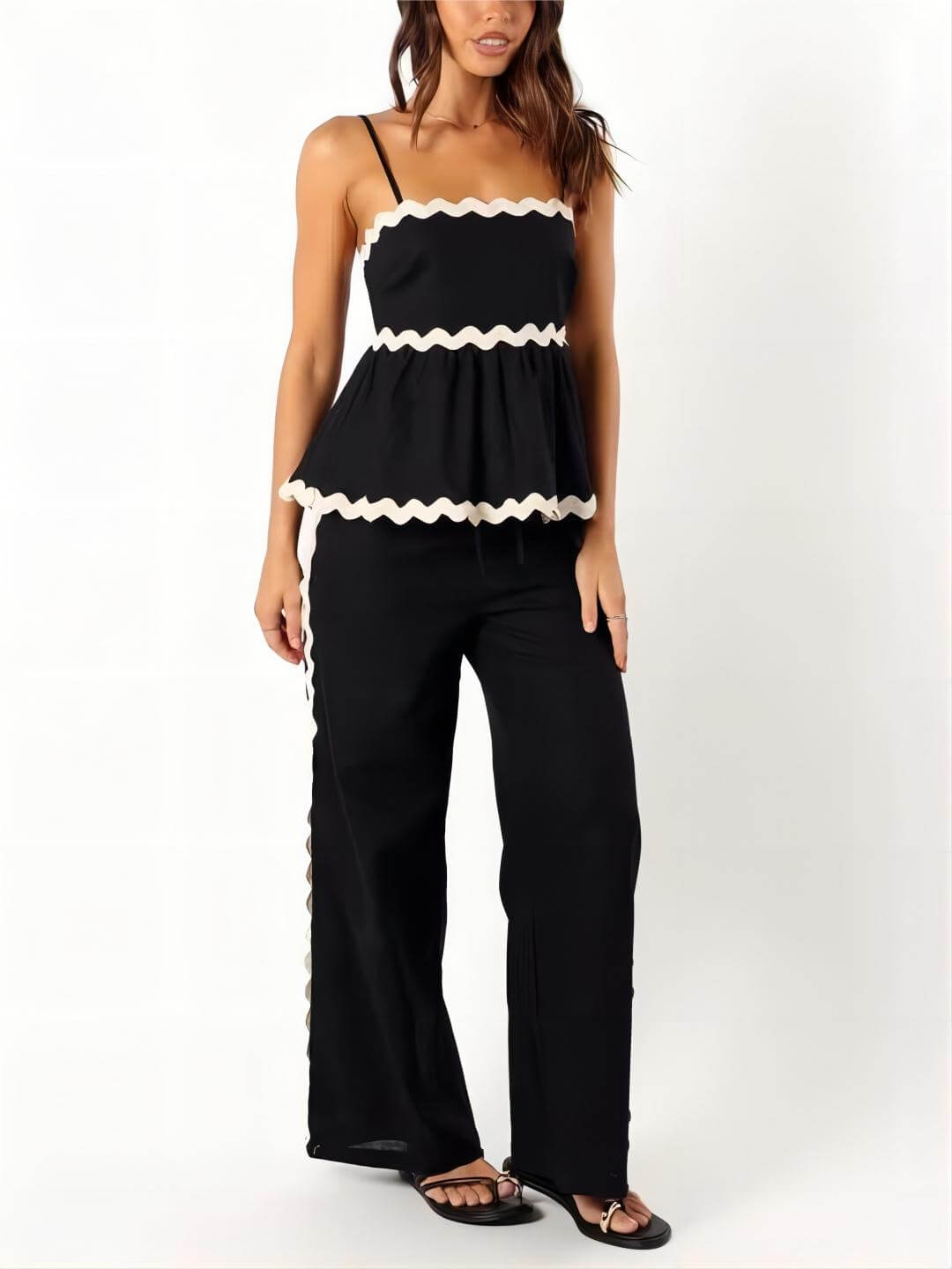 Elegantly Styled Pants for Everyday Wear