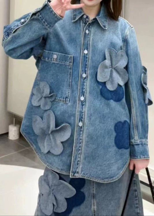 Gracefully Styled Coat for Any Occasion