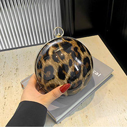 Elegantly Styled Bag for Everyday Wear