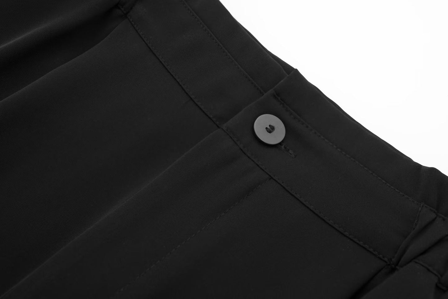 Classic Vintage Pants with a Flattering Fit