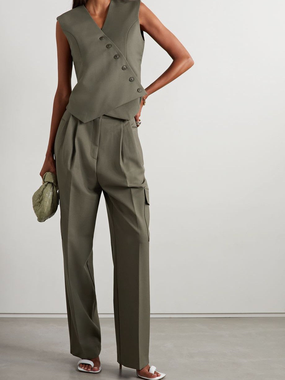 Beautifully Finished Pants in a Timeless Design