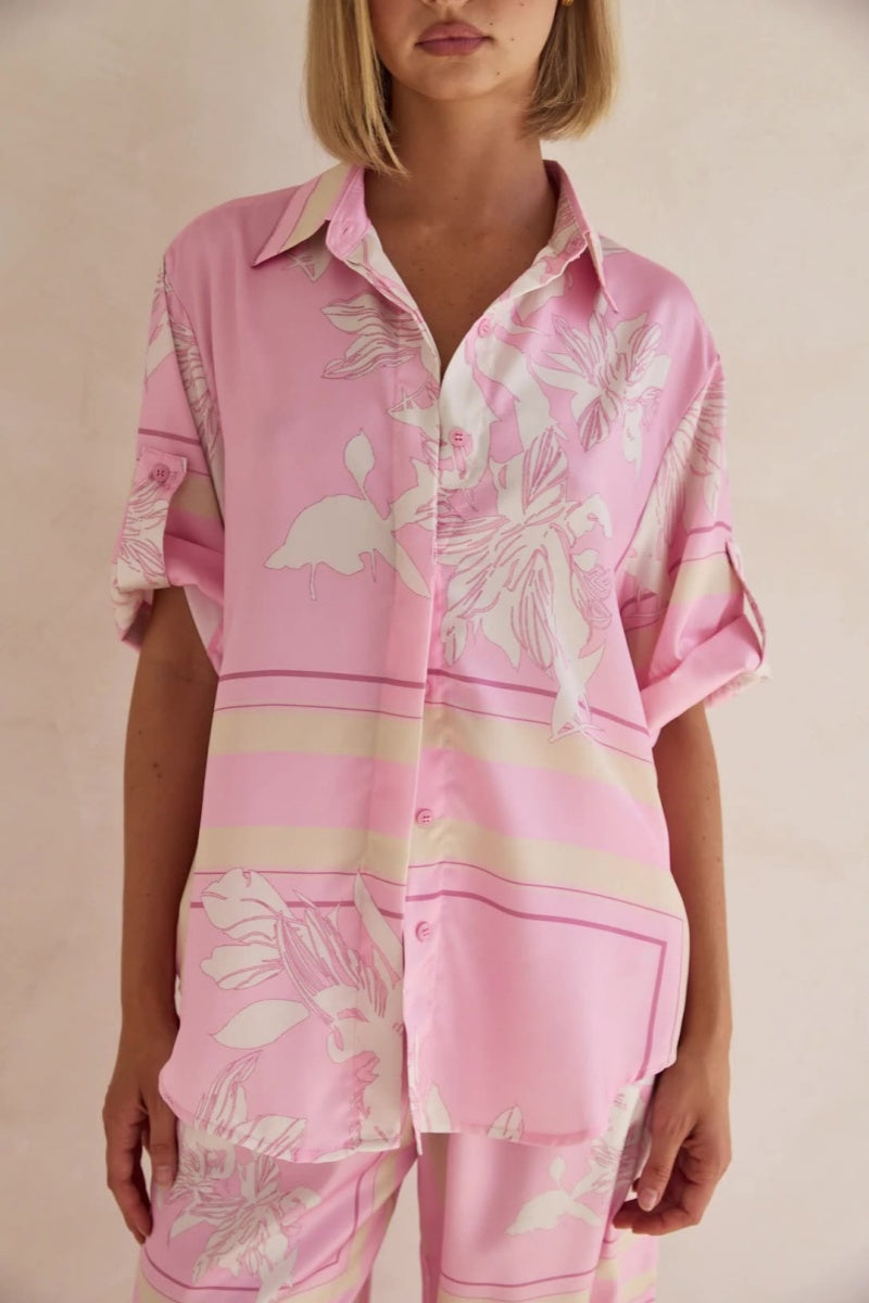 Effortlessly Elegant Cardigan with a Timeless Design