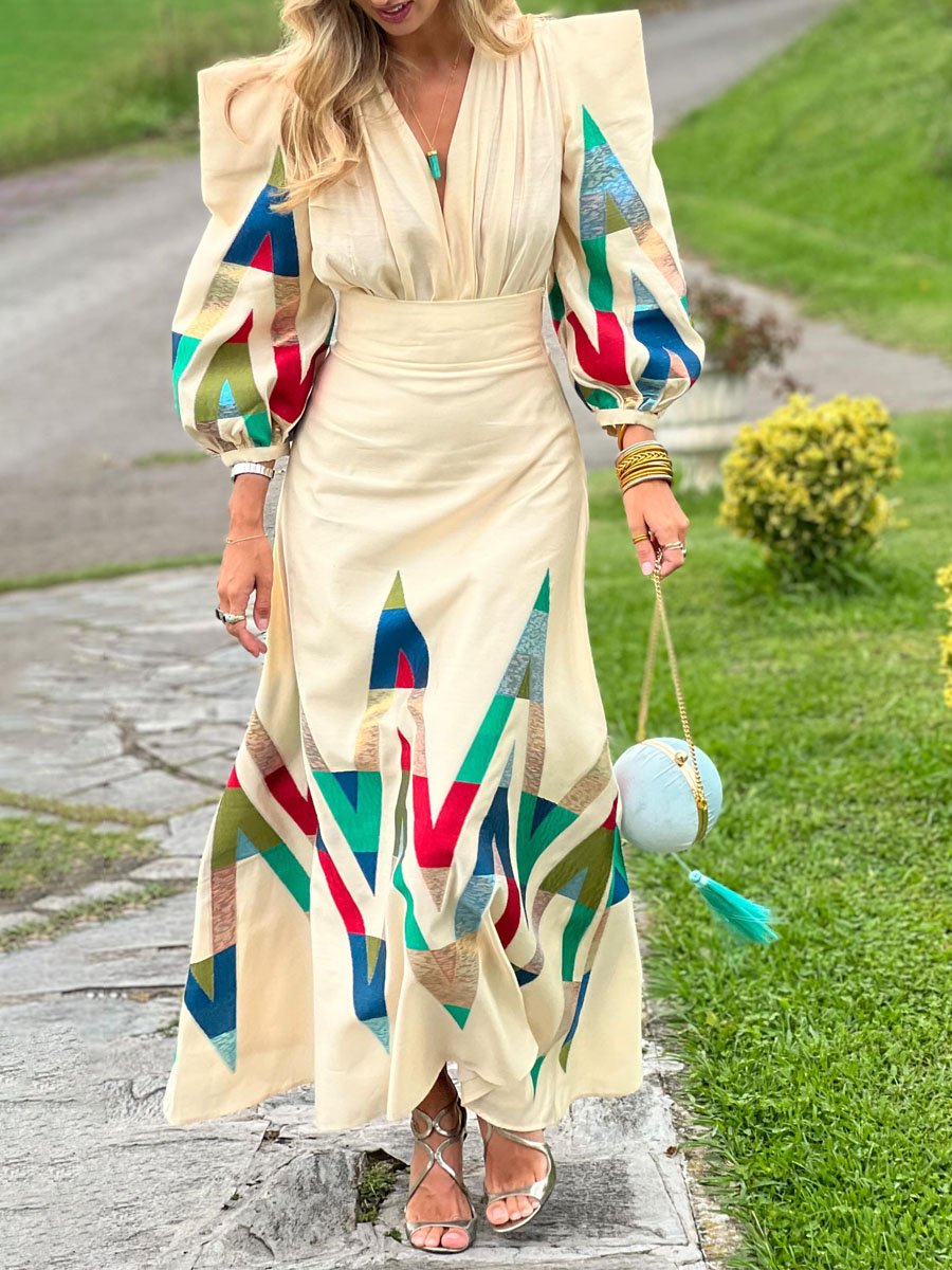 Classic Vintage & Enduringly Stylish Dress