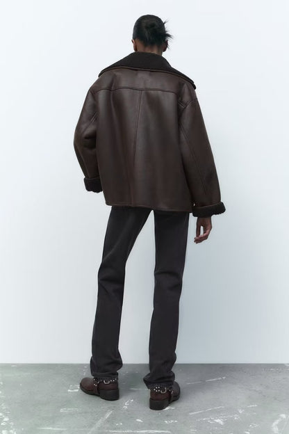 Gracefully Styled Jacket for Any Occasion