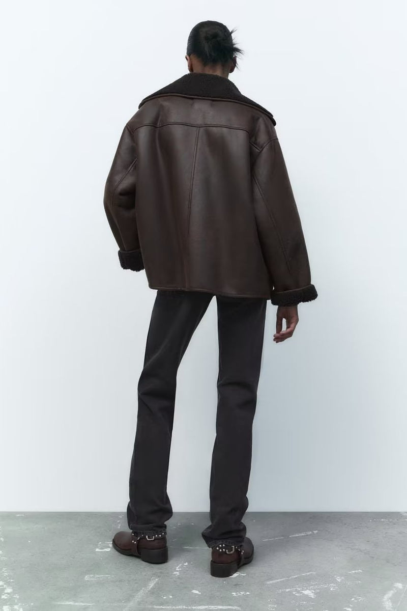 Gracefully Styled Jacket for Any Occasion
