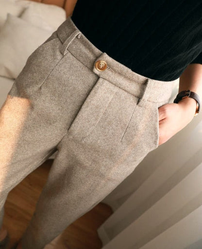 Elegantly Styled Pants for Everyday Wear