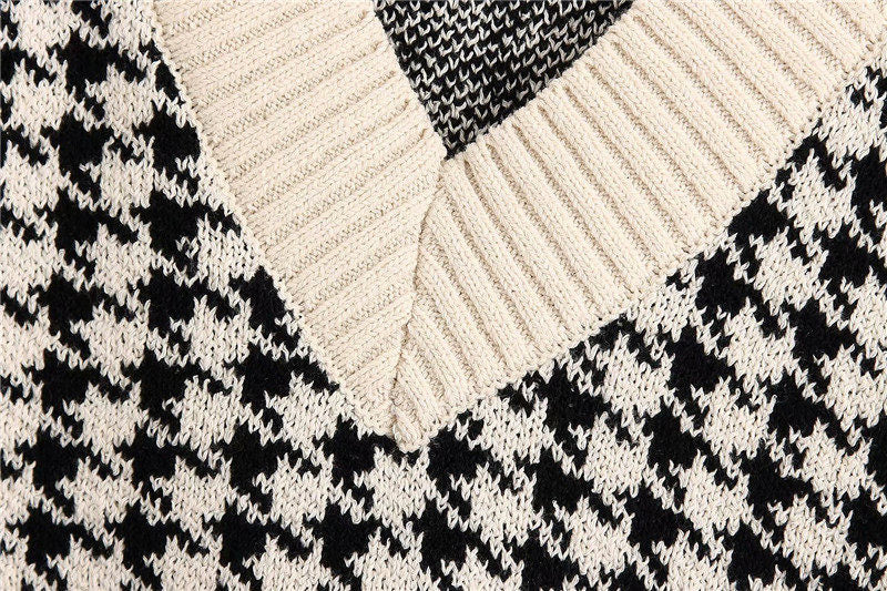Beautifully Finished Coat in a Timeless Design