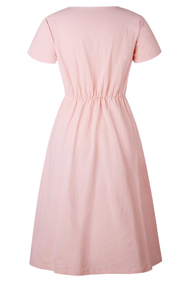 Effortlessly Elegant Dress with a Timeless Design