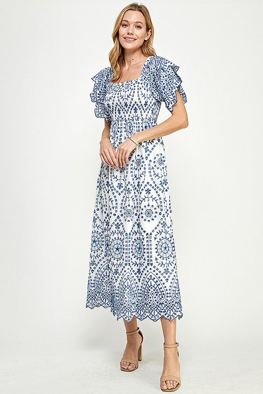 Gracefully Styled Dress for Any Occasion