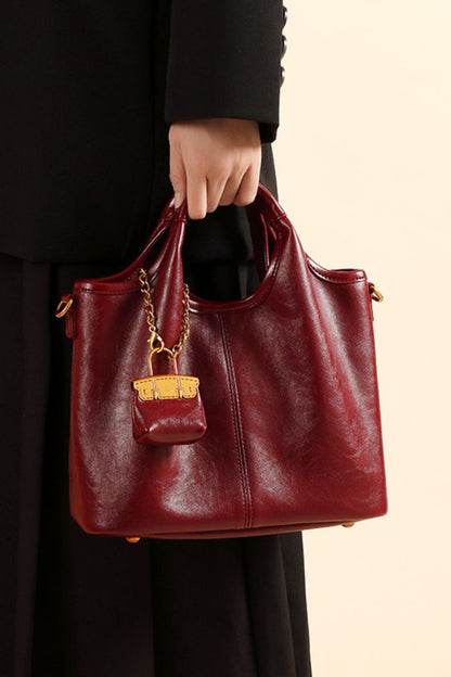Sophisticated Bag with a Clean Classic Look