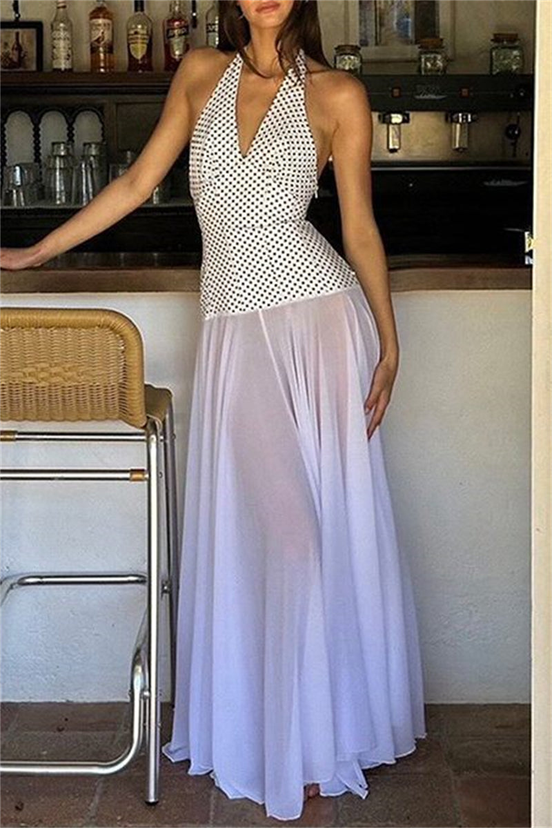 Beautifully Finished Dress in a Timeless Design