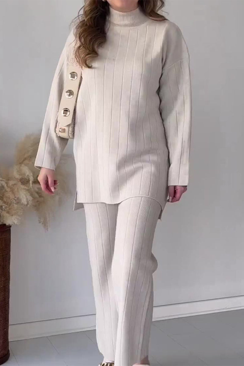 Effortlessly Elegant Garment with a Timeless Design