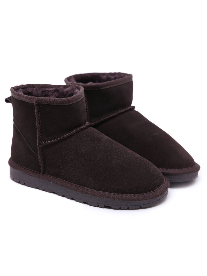 Gracefully Styled Boots for Any Occasion