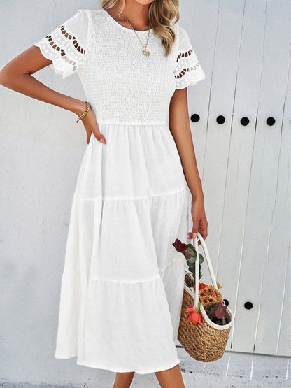 Effortlessly Elegant Dress with a Timeless Design