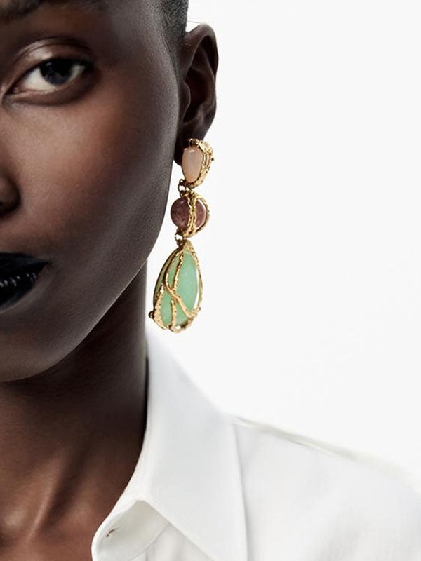 Beautifully Finished Garment in a Timeless Design