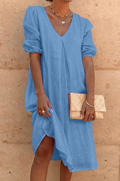 Effortlessly Elegant Dress with a Timeless Design