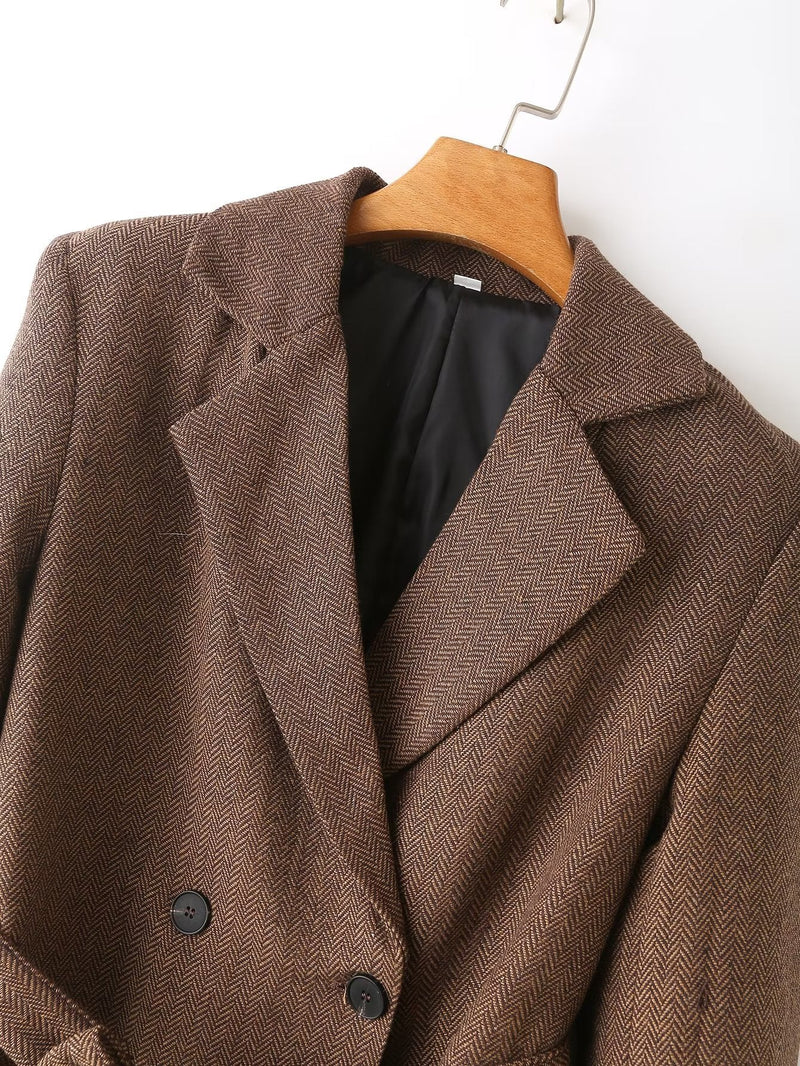 Beautifully Crafted Garment in a Classic Style