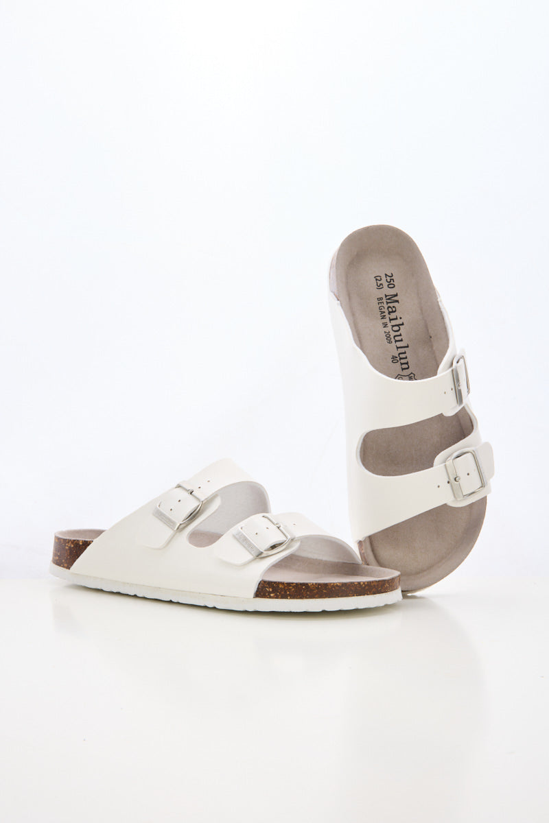 Effortlessly Elegant Garment with a Timeless Design