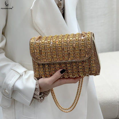 Classic Vintage Bag with a Flattering Fit