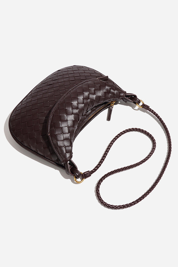 Beautifully Finished Bag in a Timeless Design