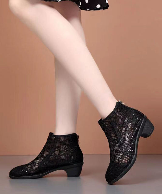 Beautifully Finished Boots in a Timeless Design