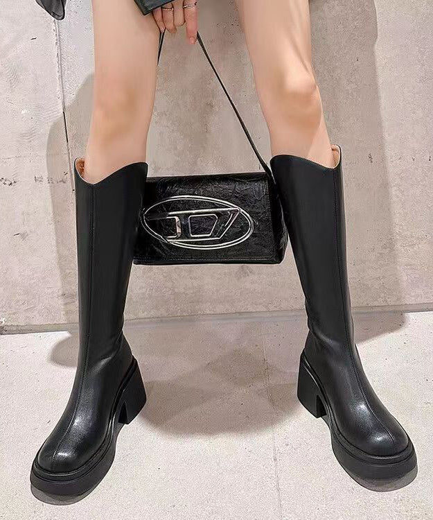Beautifully Finished Boots in a Timeless Design