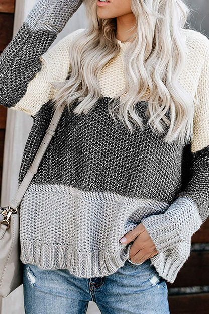 Effortlessly Elegant Sweater with a Timeless Design