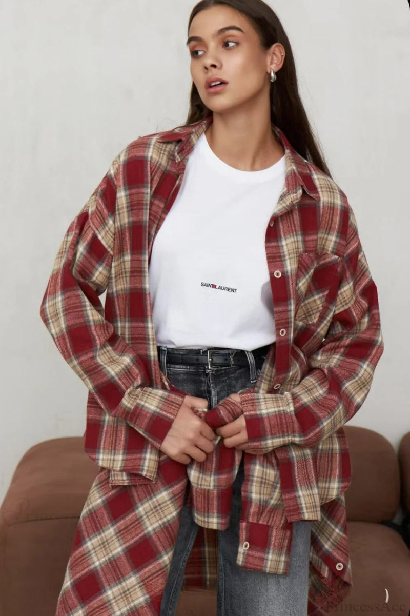 Sophisticated Blouse with a Clean Classic Look