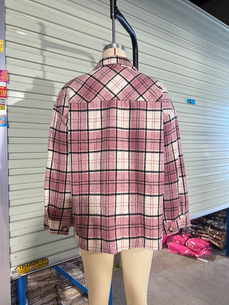 Effortlessly Elegant Jacket with a Timeless Design