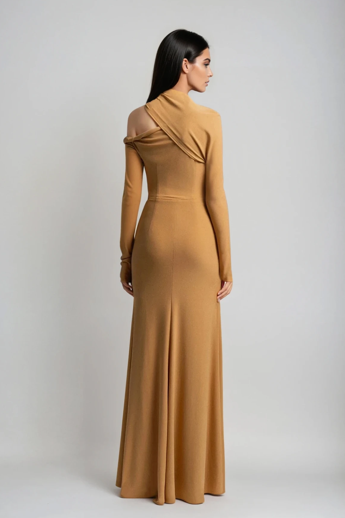 Gracefully Styled Dress for Any Occasion