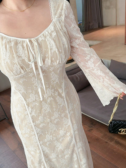 Beautifully Crafted Dress in a Classic Style