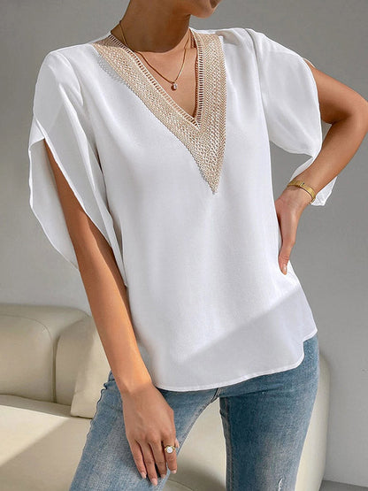 Well Tailored Blouse with a Graceful Silhouette