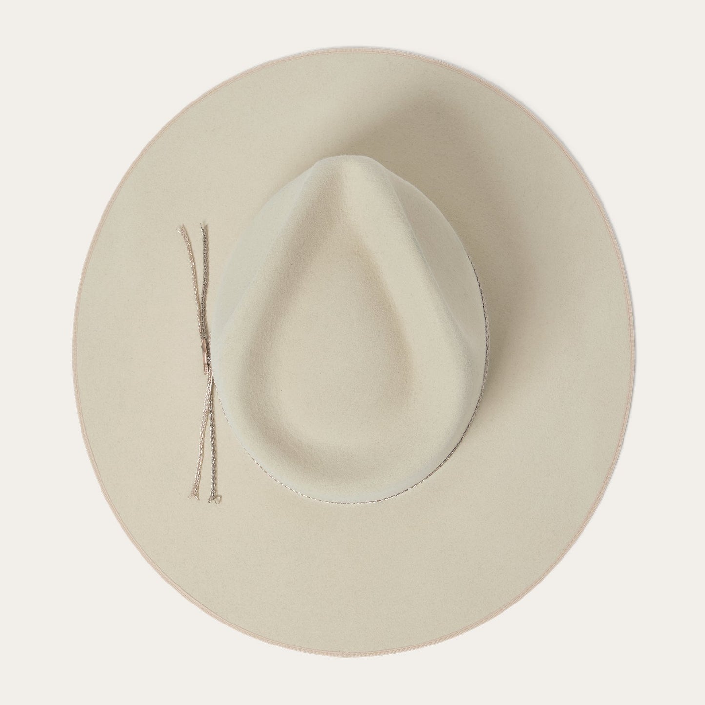 Well Tailored Garment with a Graceful Silhouette