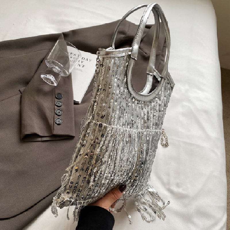 Gracefully Styled Bag for Any Occasion
