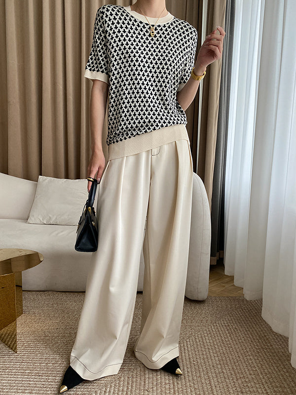 Effortlessly Elegant Sweater with a Timeless Design
