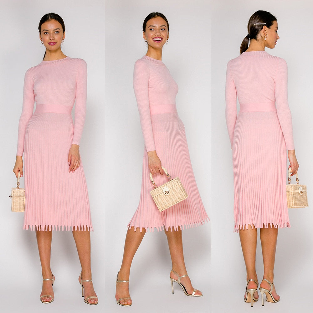 Classic Vintage Dress with a Flattering Fit