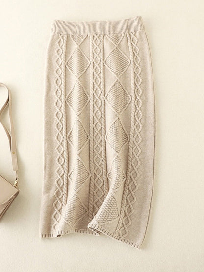 Effortlessly Elegant Garment with a Timeless Design