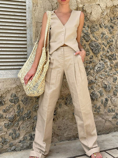 Well Tailored Bag with a Graceful Silhouette