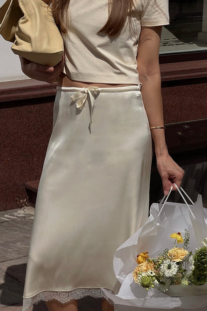Gracefully Styled Garment for Any Occasion