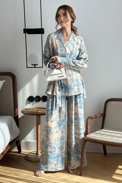 A Vintage Style Pants with Delicate Timeless Details
