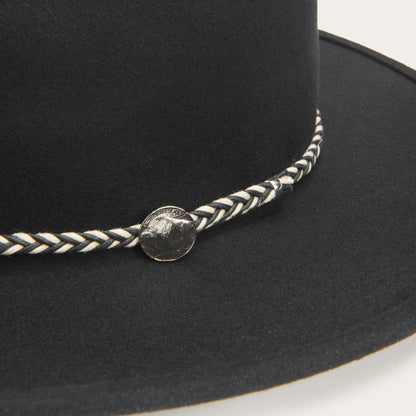Gracefully Styled Garment for Any Occasion