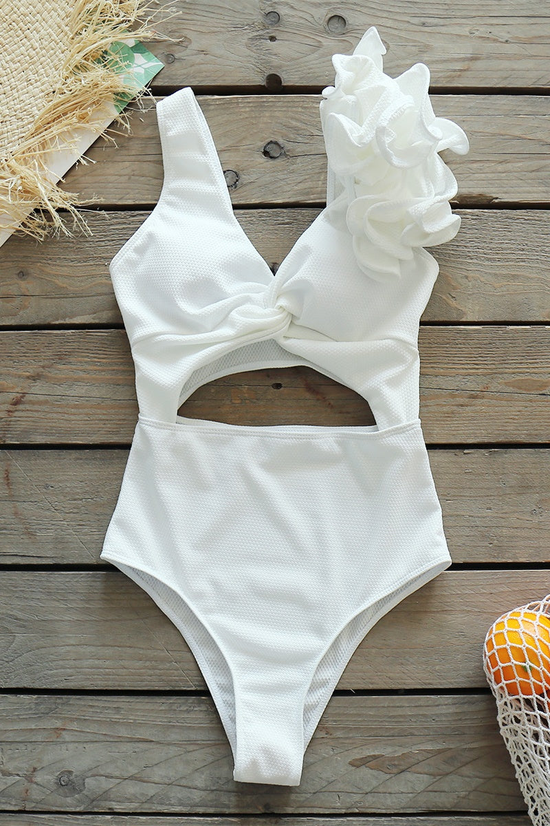 Gracefully Styled Garment for Any Occasion