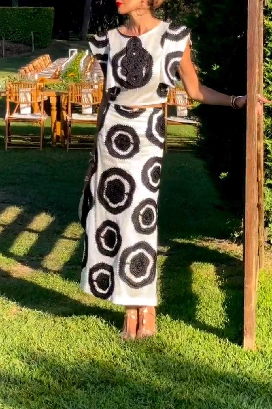 Beautifully Finished Top in a Timeless Design