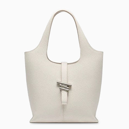 Beautifully Crafted Bag in a Classic Style