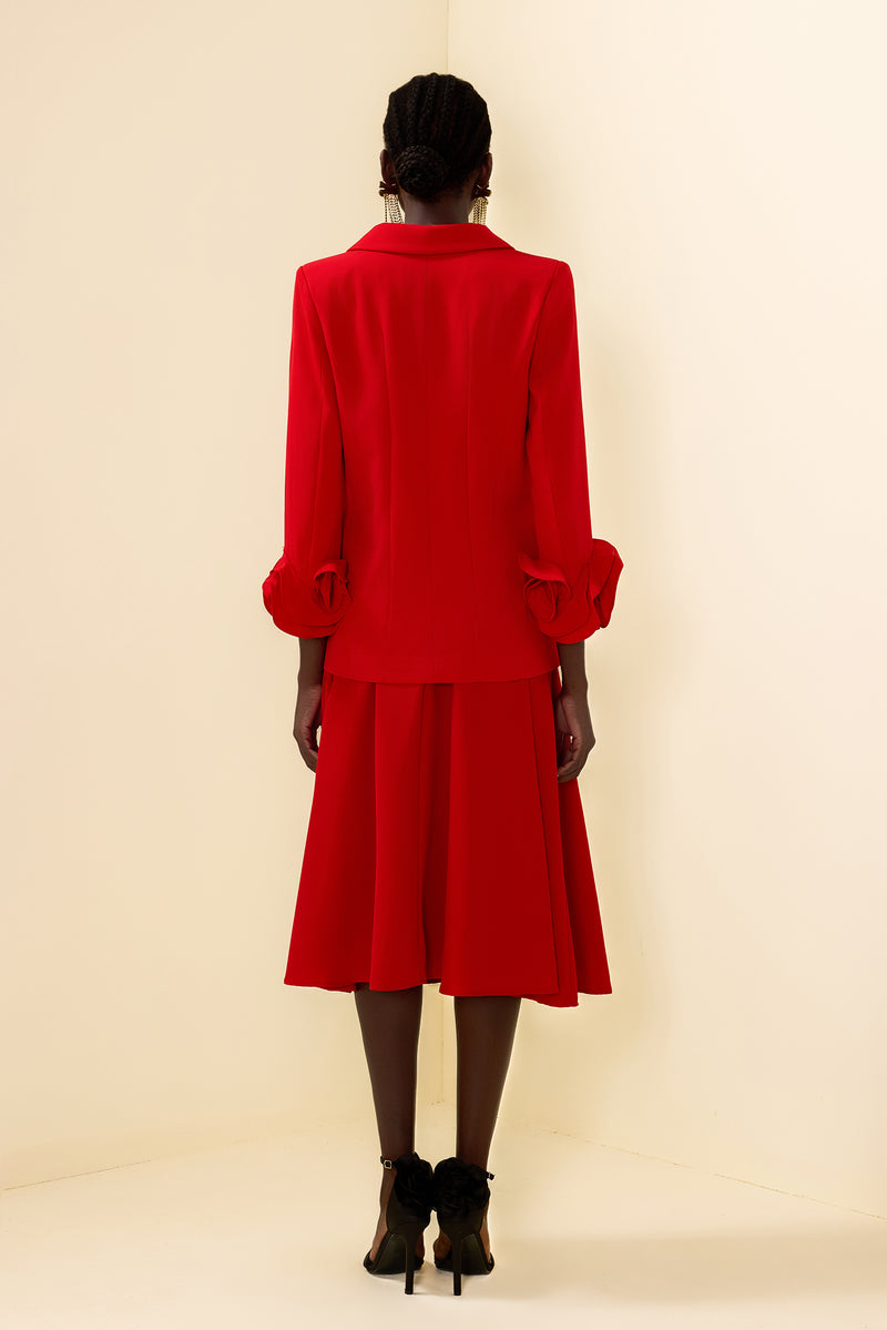 Effortlessly Elegant Garment with a Timeless Design