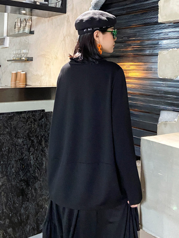 Effortlessly Elegant T-Shirt with a Timeless Design