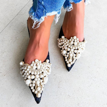 Well Tailored Heels with a Graceful Silhouette