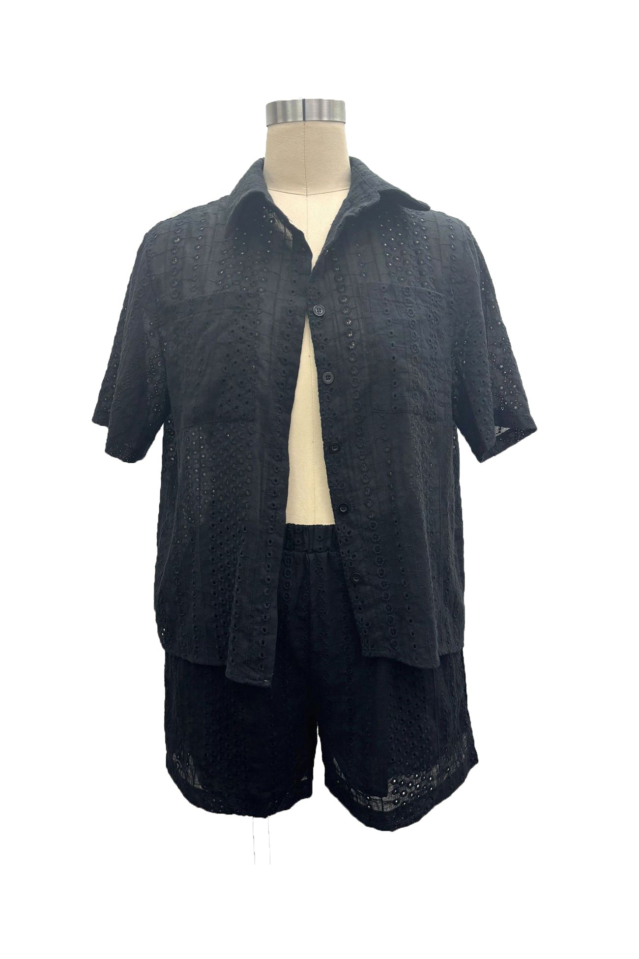 Classic Vintage Shirt with a Flattering Fit