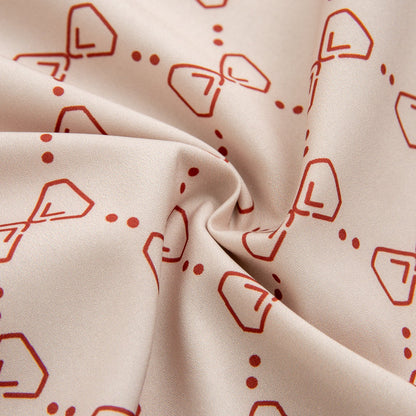 Beautifully Finished Top in a Timeless Design