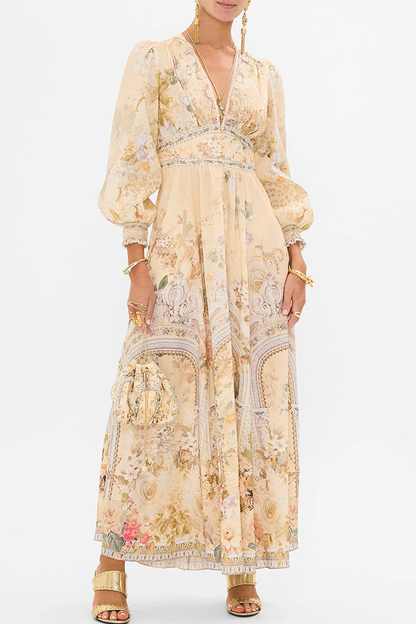 Beautifully Crafted Dress in a Classic Style